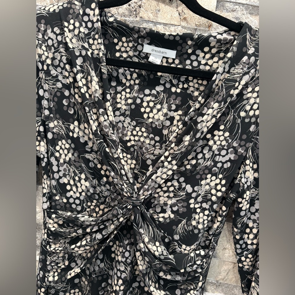 Dressbarn‎ Black, grey and Cream Long Sleeve Dress flowy fabric - Picture 5 of 9